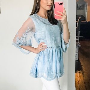 Entro Baby Blue Flowy Scalloped Lace Tunic Small